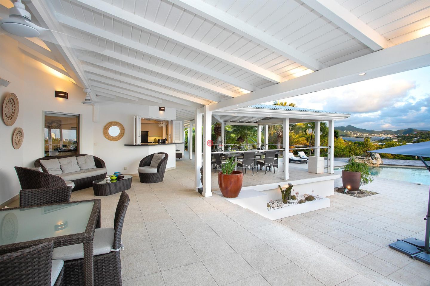 圣马丁岛的独栋别墅，Terres Basses，编号76417947