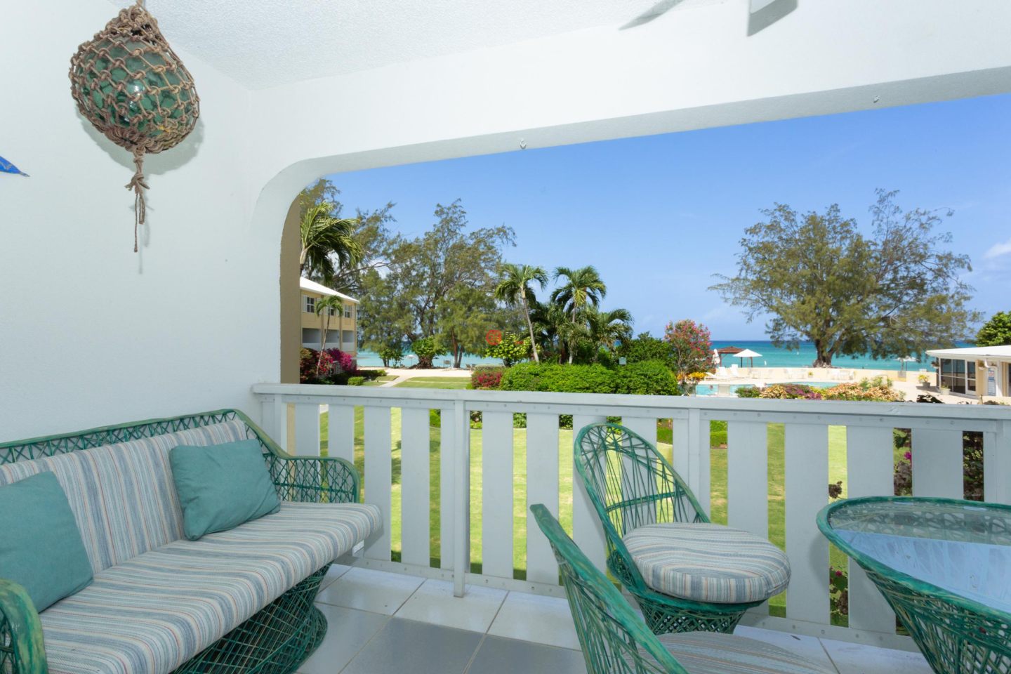 开曼群岛Seven Mile Beach的公寓，Harbour Heights 44，编号78075295