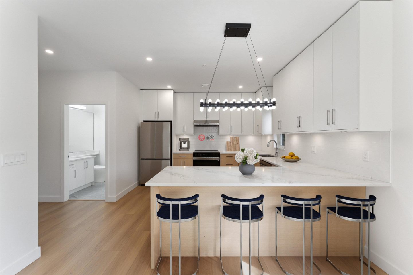 加拿大不列颠哥伦比亚省North Vancouver的公寓,842 St. Denis,编号78525409