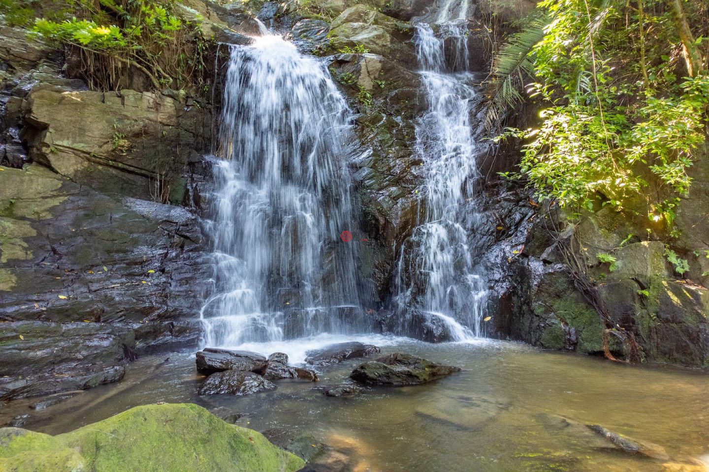 洪都拉斯海湾群岛瓜納哈島的住宅用地，Paradise Found - 482 Acres Beachfront + Waterfall Guanaja，编号77718067