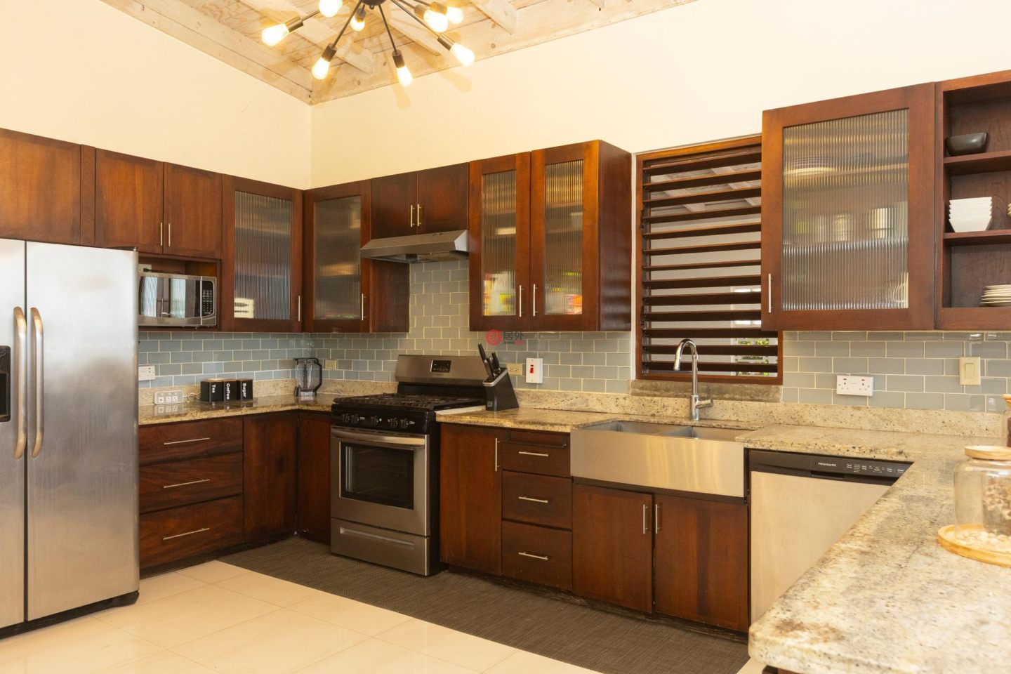 牙买加SurreySt Andrew的独栋别墅，4 Montclair Drive，编号77749669