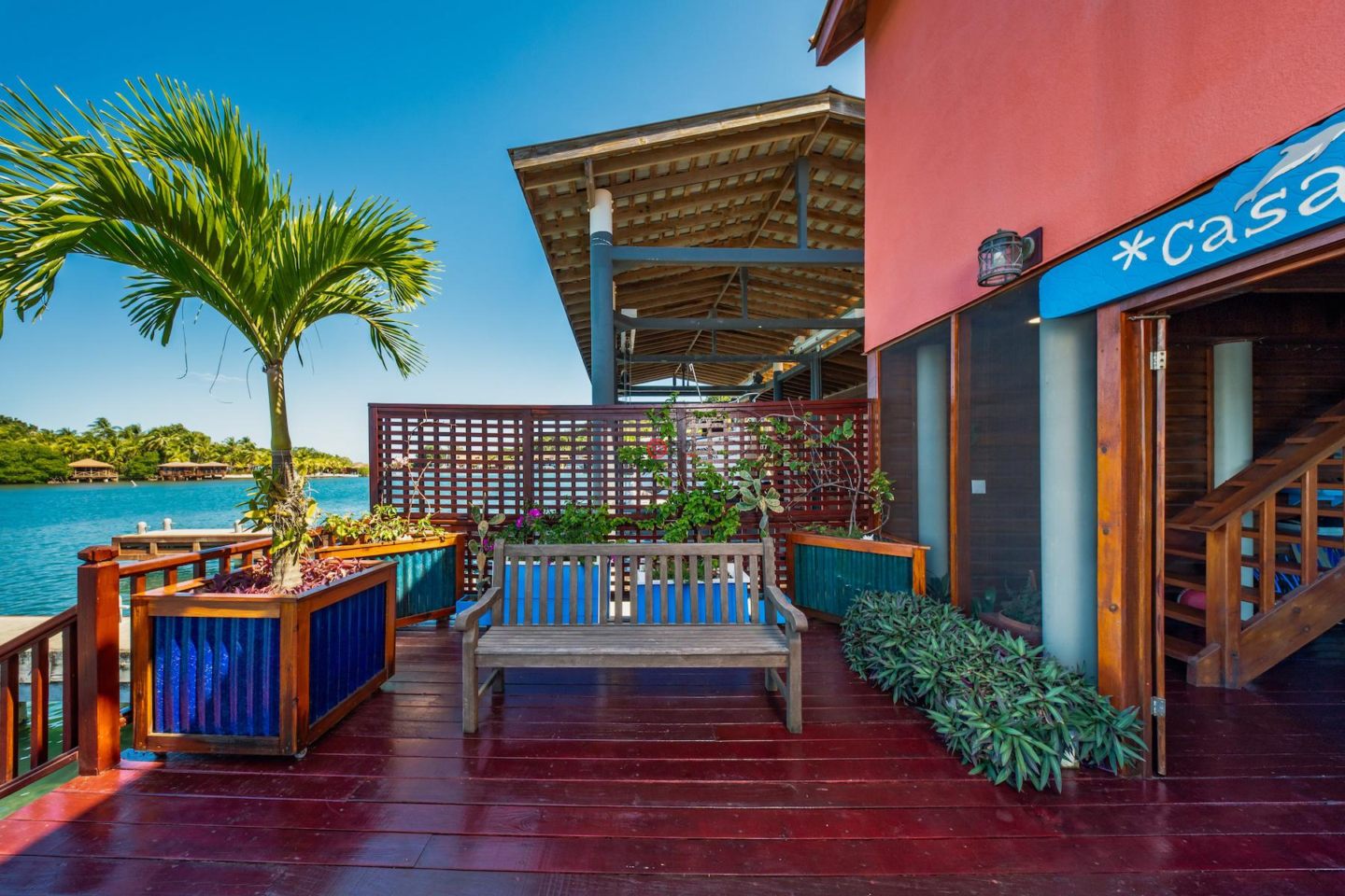 洪都拉斯海湾群岛Roatán的独栋别墅，Unique Over-The-Water Home Anthony's Key Road，编号76655198