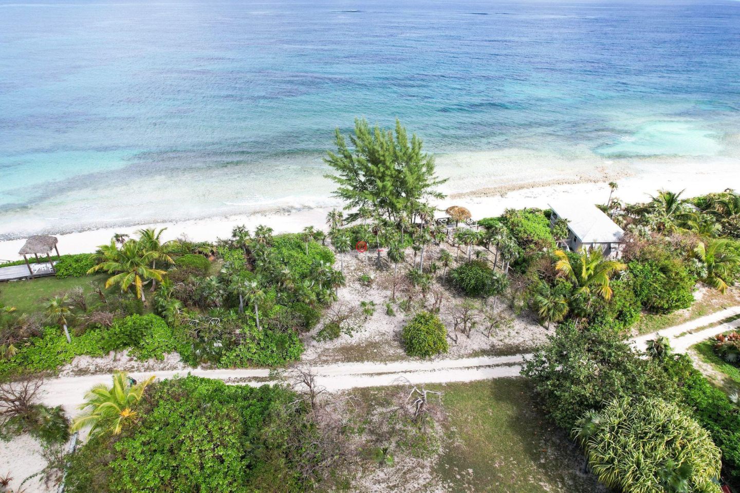 巴哈马Governors Harbour的住宅用地，Beachfront Home & Lot，编号78496141