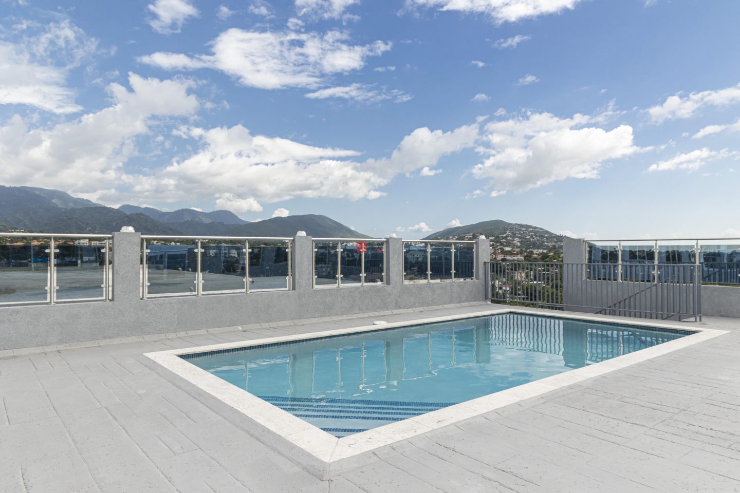 牙买加KingstonKingston的公寓，11 2 Hibiscus Drive，编号77809287