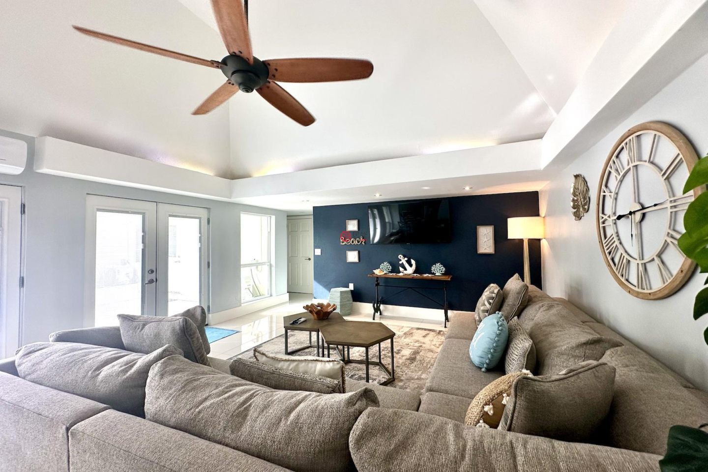 美属维京群岛St. Thomas的公寓，3800 Pineapple Village 1/2/3，编号76713137