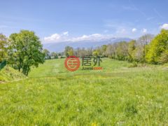居外网在售法国格里利总占地4471平方米的住宅用地