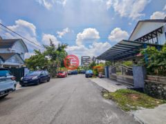 马来西亚雪兰莪州Bandar Sri Damansara的联排别墅，Jalan Ara SD 7 Ara Residence 52200 Bandar Sri Damansara，编号78508724
