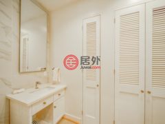 洪都拉斯海湾群岛Roatán的公寓，Oceanfront Condominium D4 Watercolors Resort 1st Floor Building D，编号76763848