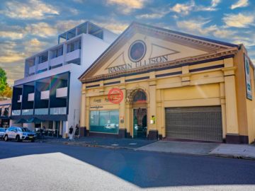 OUTSTANDING CBD OFFICE SPACE WITH PARKING