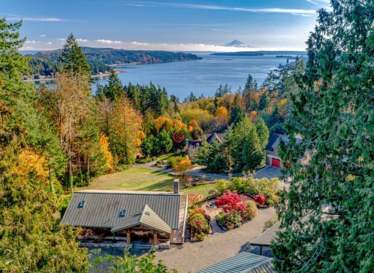 美国华盛顿州班布里奇岛3卧2卫的房产